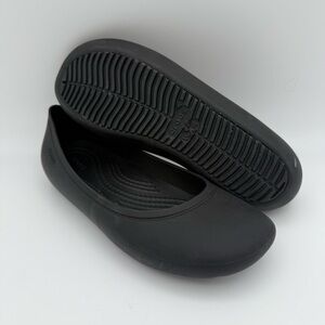 Big Kid Crocs Brooklyn Black Ballet Dance Dress Flat Shoes Sz 4 Women’s 2.5 Kids
